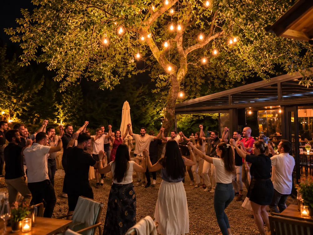 Tulum eşliğinde kurulan horon halkası